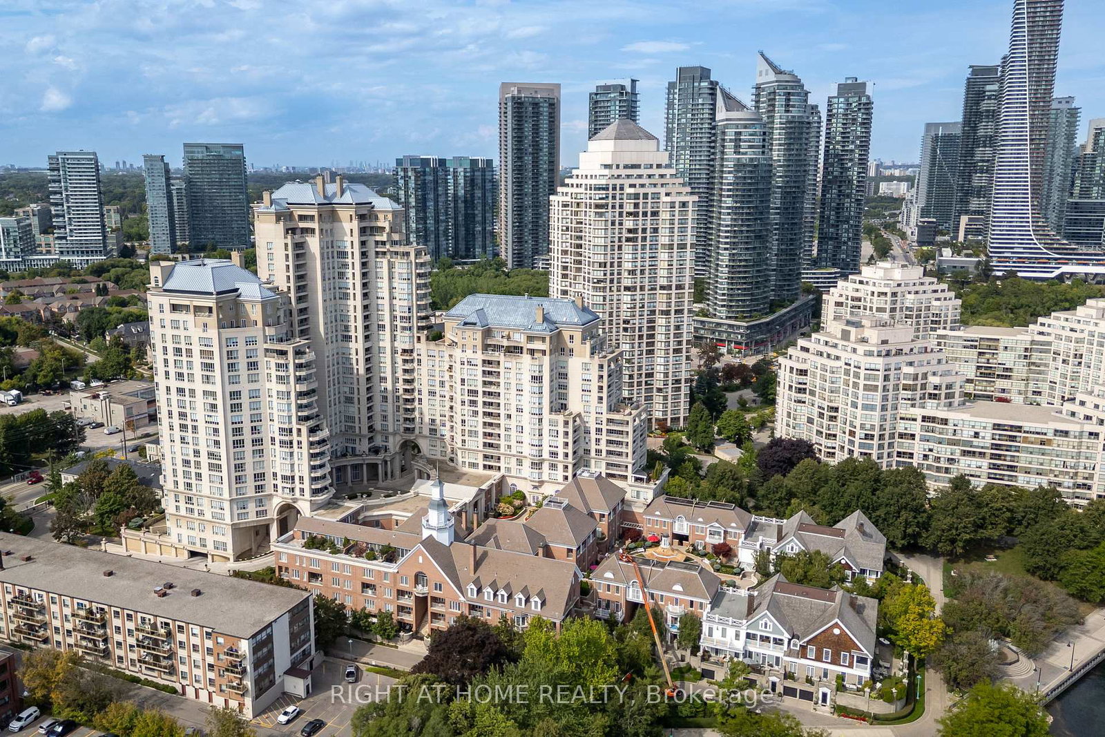 2287-lake-shore-boulevard-w-etobicoke-ontario-w12713522