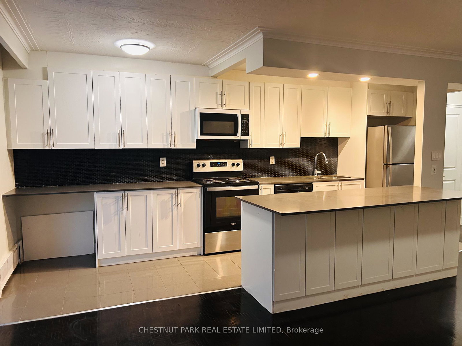 2-superior-avenue-etobicoke-ontario-w12713682