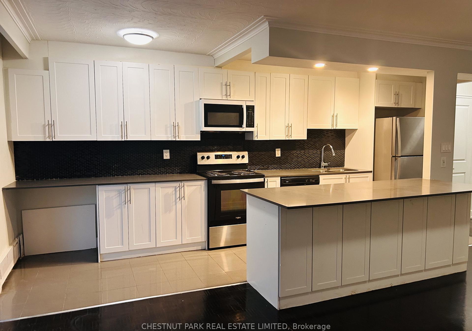 2-superior-avenue-etobicoke-ontario-w12713682