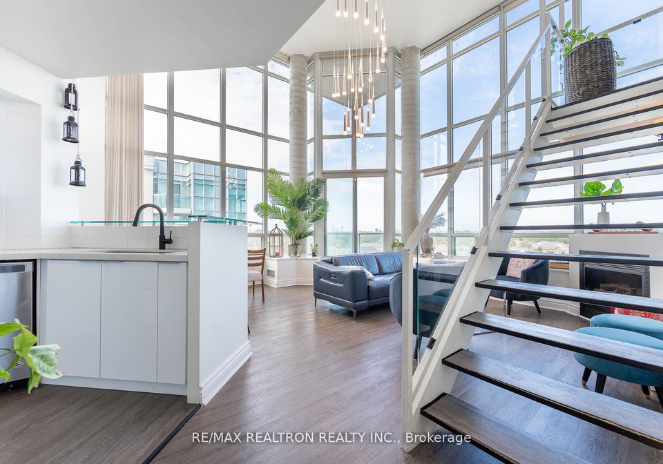 250-manitoba-street-etobicoke-ontario-w12713706