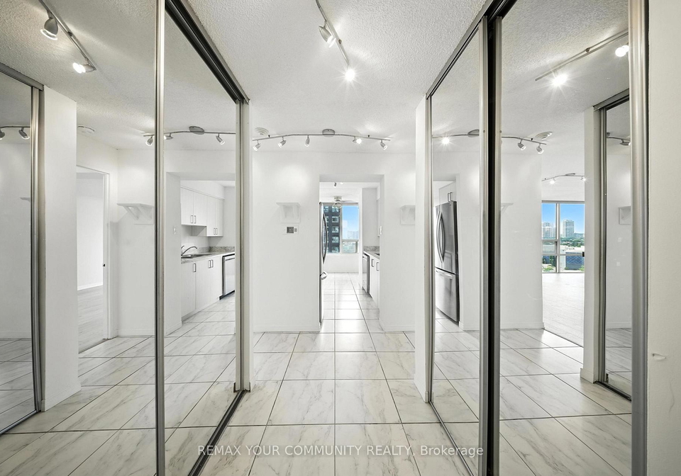330-rathburn-road-w-mississauga-ontario-w12713938