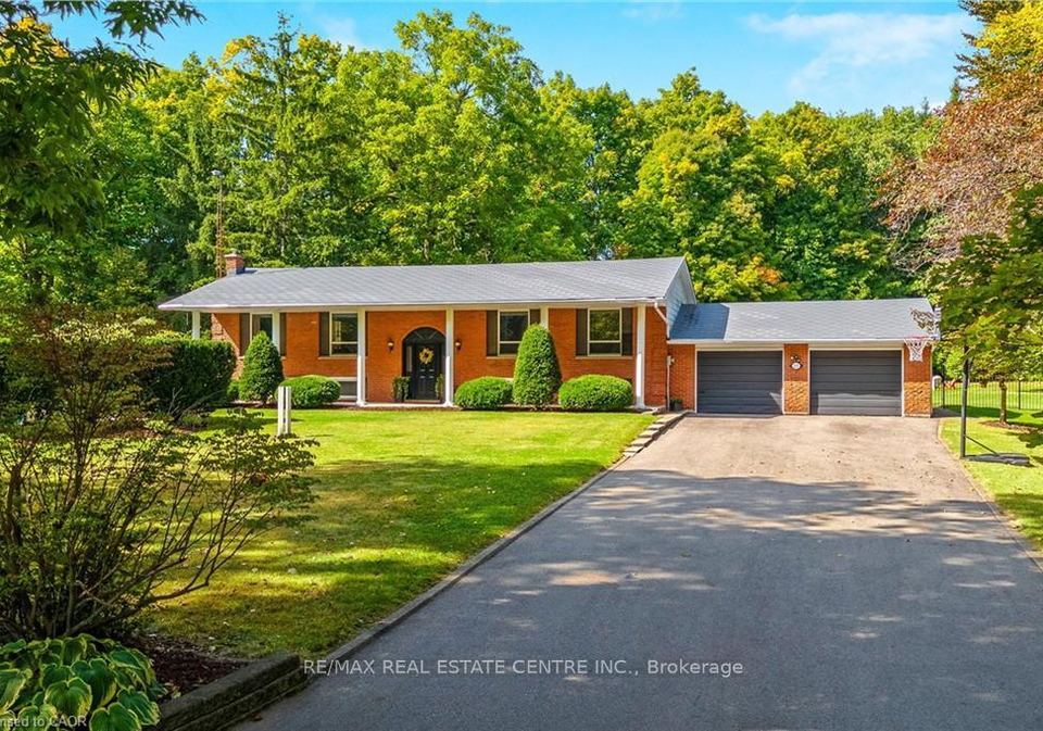 2157-8-side-road-burlington-ontario-w12713940