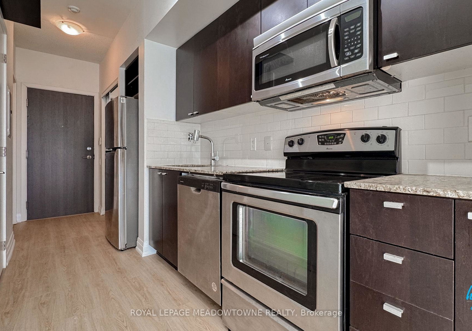 103-the-queensway-toronto-ontario-w12713982