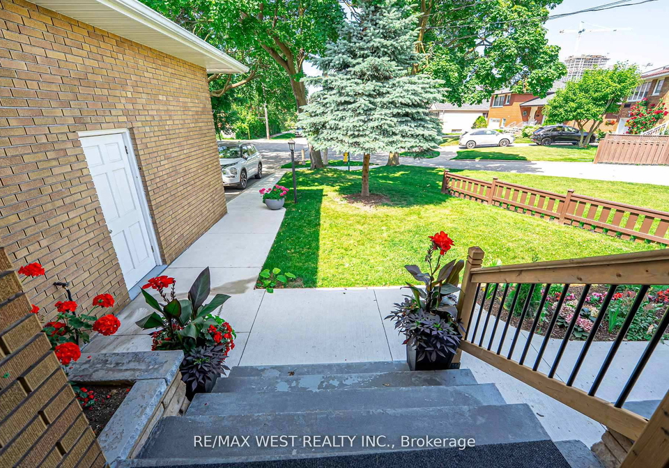 59-redcar-avenue-etobicoke-ontario-w12714764
