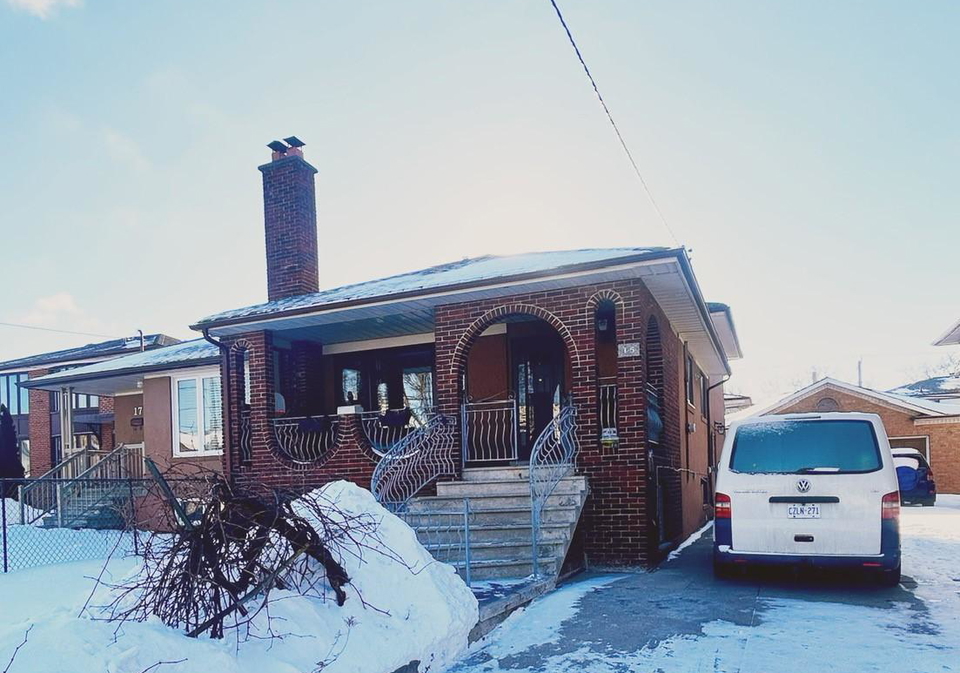15-lantos-court-w-york-ontario-w12715486