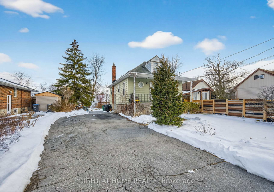212-troy-street-mississauga-ontario-w12716054