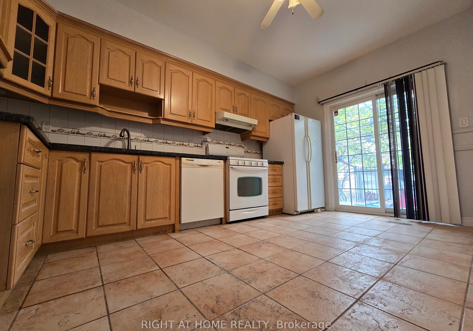 984-ossington-avenue-toronto-ontario-w12716454