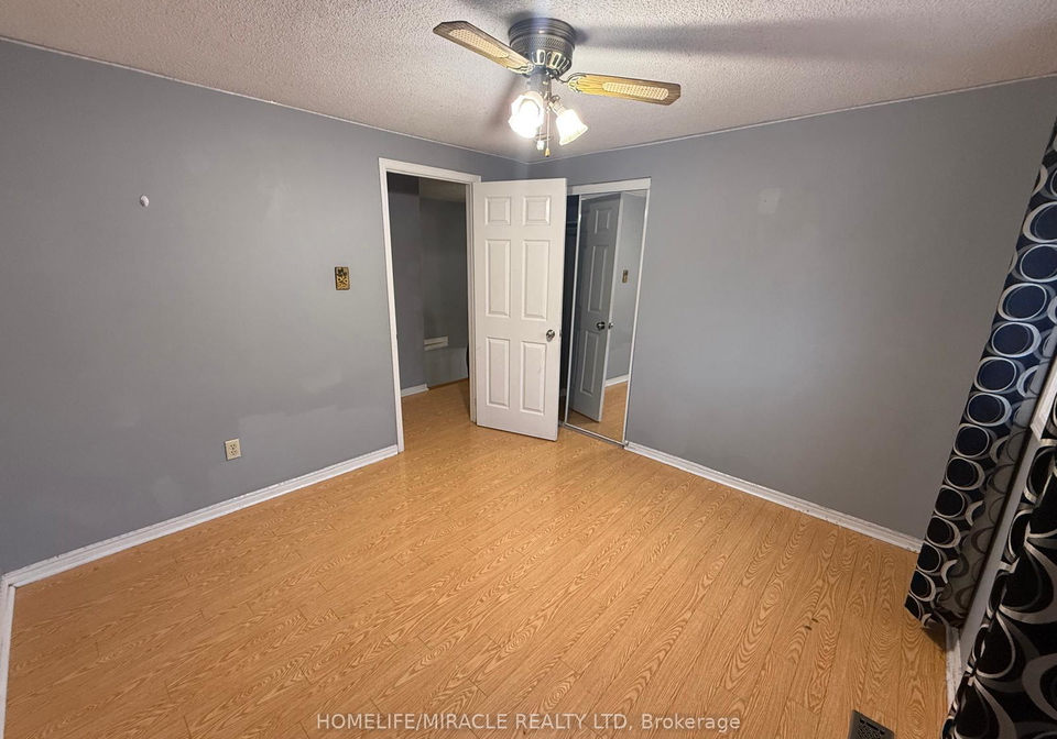 32-hendricks-crescent-brampton-ontario-w12716874