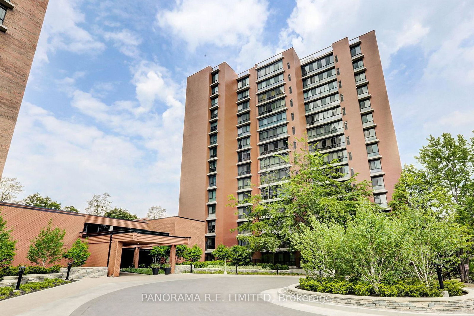 1400-dixie-road-mississauga-ontario-w12716888