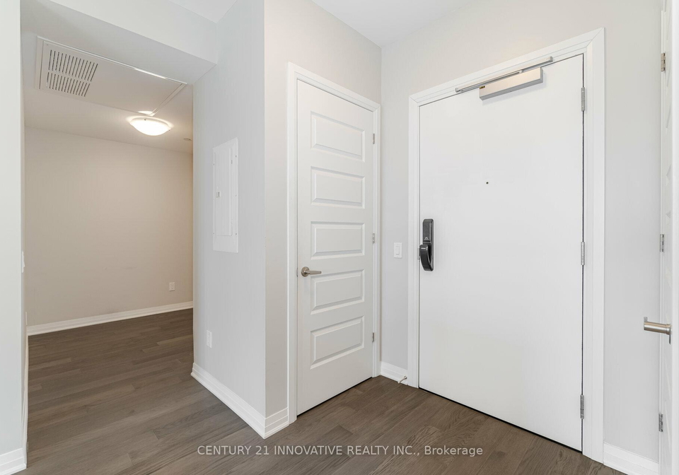 95-dundas-street-w-oakville-ontario-w12716904