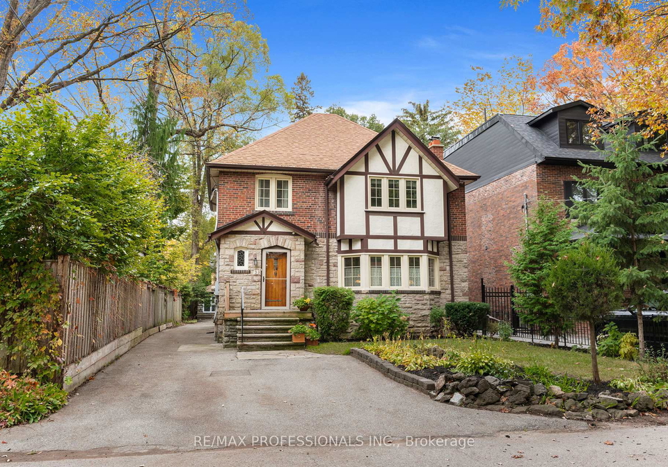 3-lynngrove-avenue-etobicoke-ontario-w12717292