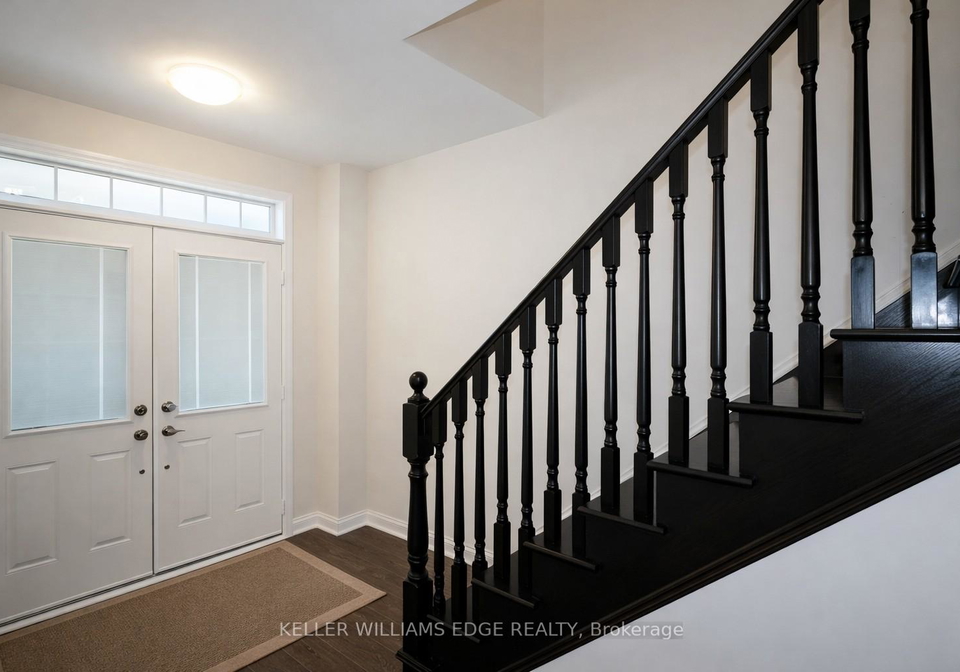 2019-trawden-way-oakville-ontario-w12718352