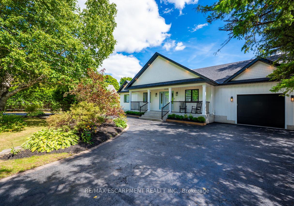 2560-2-side-road-burlington-ontario-w12718438