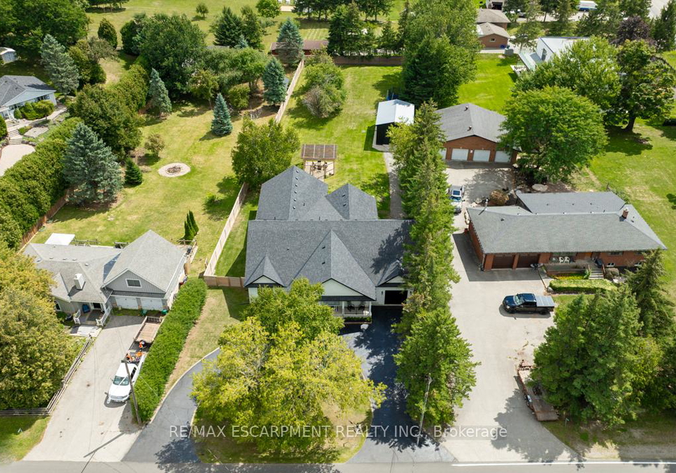 2560-2-side-road-burlington-ontario-w12718438