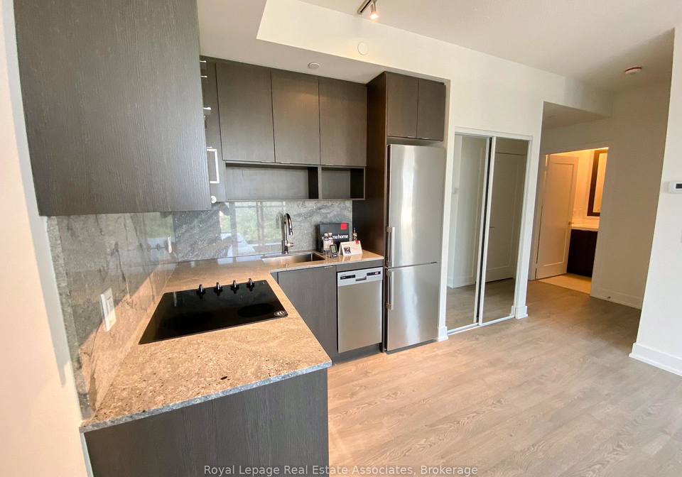 7-mabelle-avenue-etobicoke-ontario-w12718590