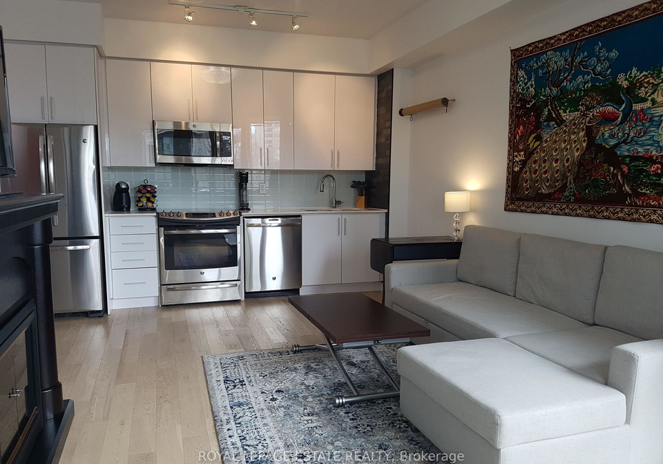 2212-lake-shore-boulevard-w-etobicoke-ontario-w12718810