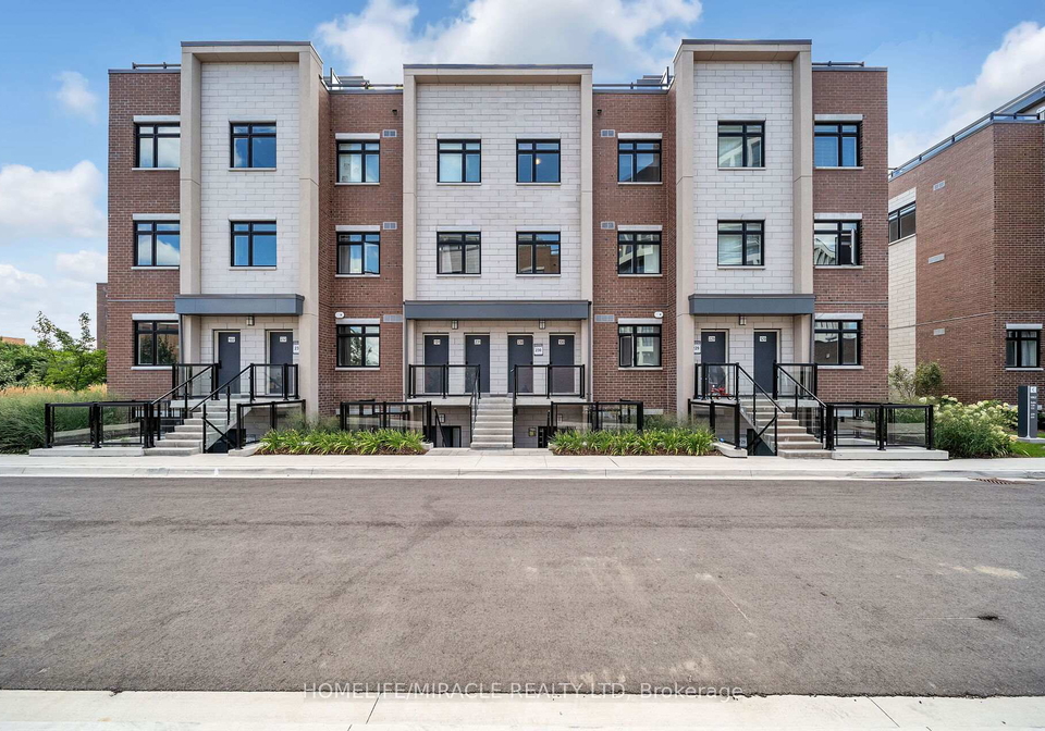 1062-douglas-mccurdy-common-n-mississauga-ontario-w12718854