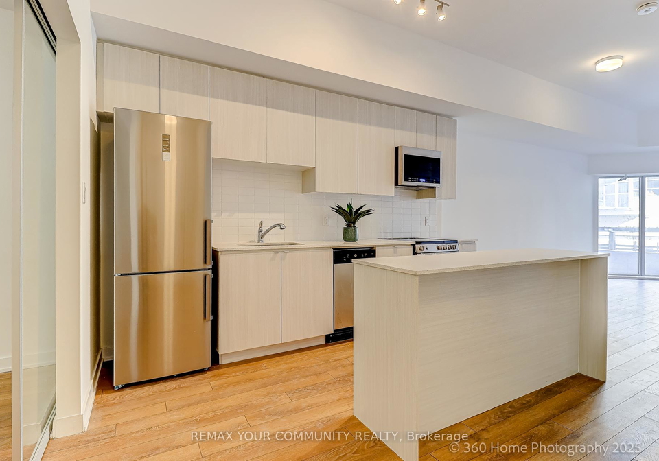 2433-dufferin-street-north-york-ontario-w12718992