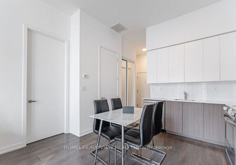 160-canon-jackson-drive-north-york-ontario-w12719056