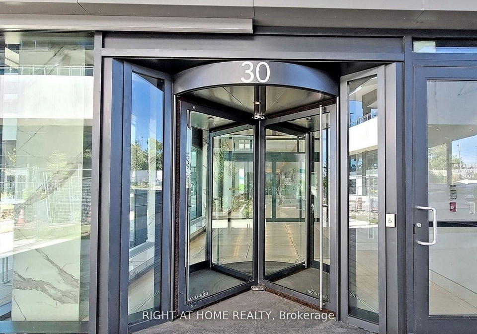 30-shore-breeze-drive-etobicoke-ontario-w12719142