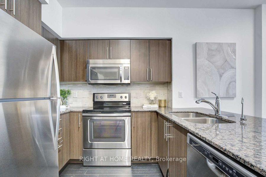 65-speers-road-oakville-ontario-w12719402