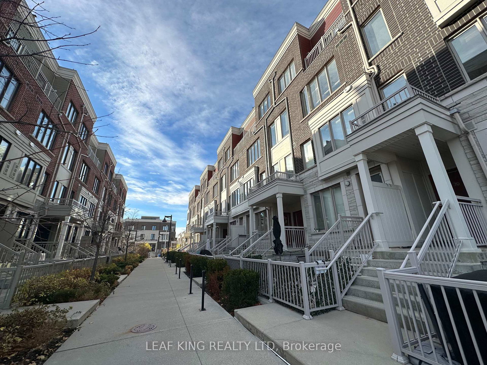 125-long-branch-avenue-etobicoke-ontario-w12719442