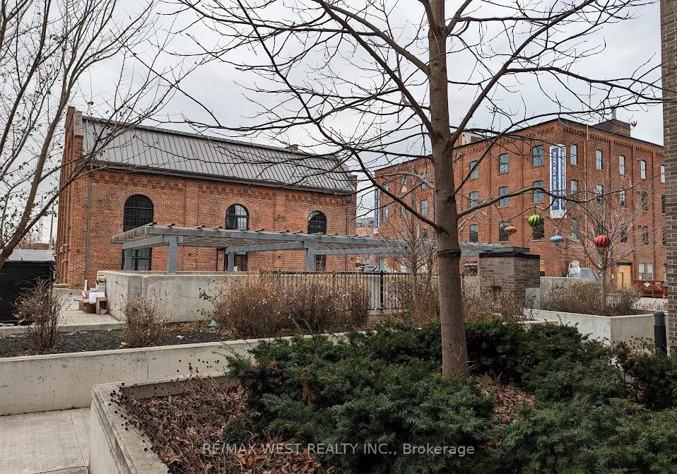 17-powerhouse-street-toronto-ontario-w12720010