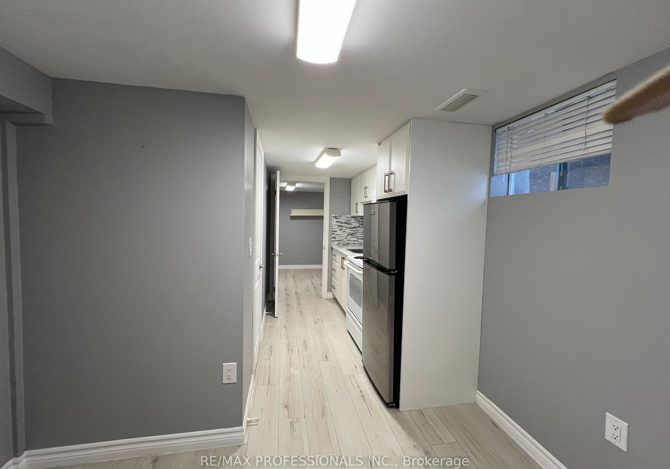 53-regent-road-york-ontario-w12720088