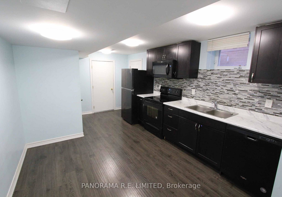 4820-yorkshire-avenue-mississauga-ontario-w12720324