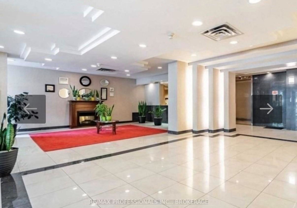 300-webb-drive-mississauga-ontario-w12721002