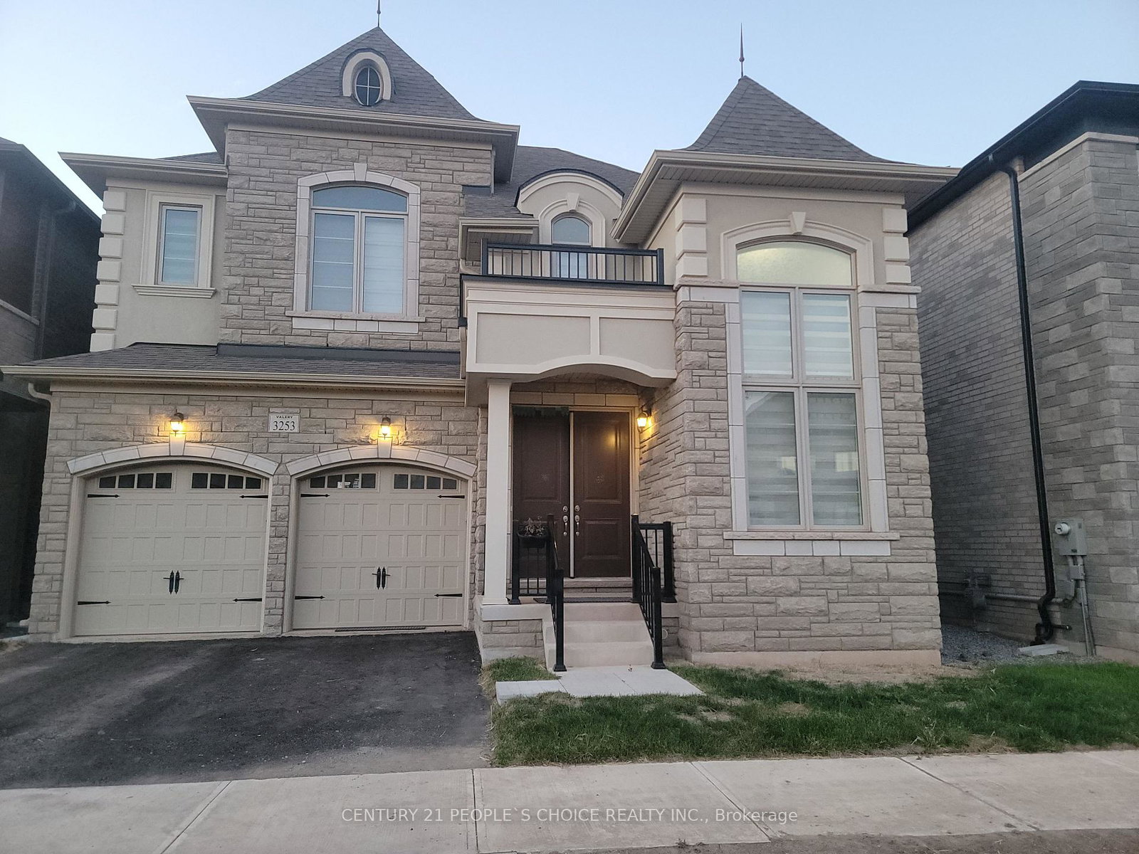 3253-dove-drive-oakville-ontario-w12721322
