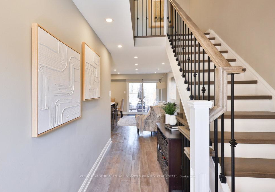 1558-lancaster-drive-oakville-ontario-w12721532