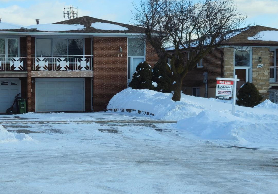27-rockbank-crescent-w-york-ontario-w12721584