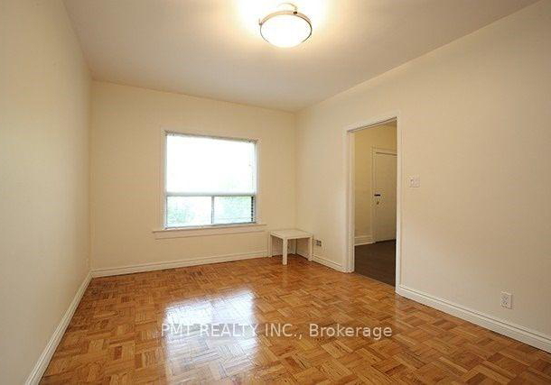 7-harvard-avenue-toronto-ontario-w12721726
