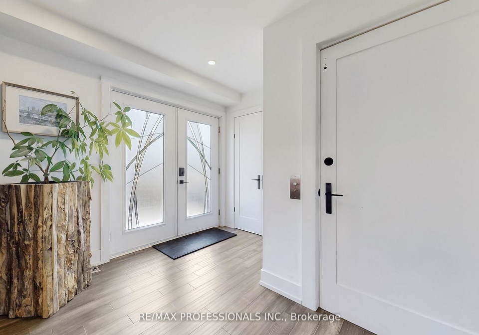 4-martin-grove-road-etobicoke-ontario-w12721884