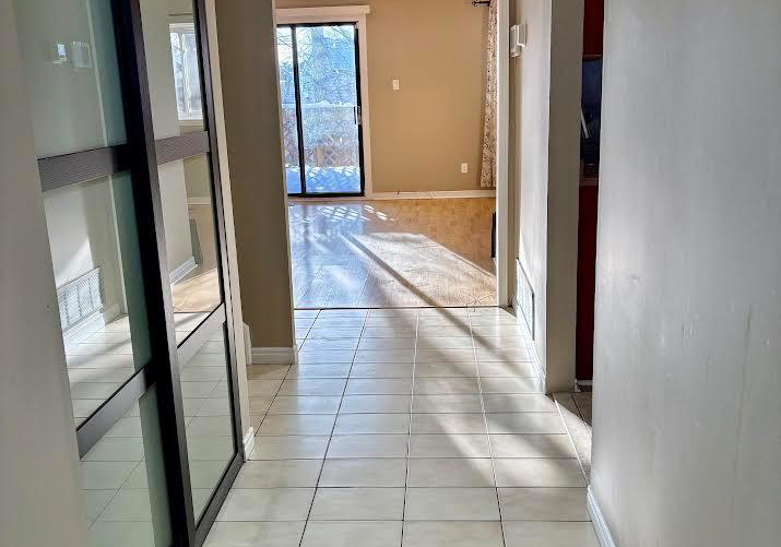 66-berkshire-square-brampton-ontario-w12722214