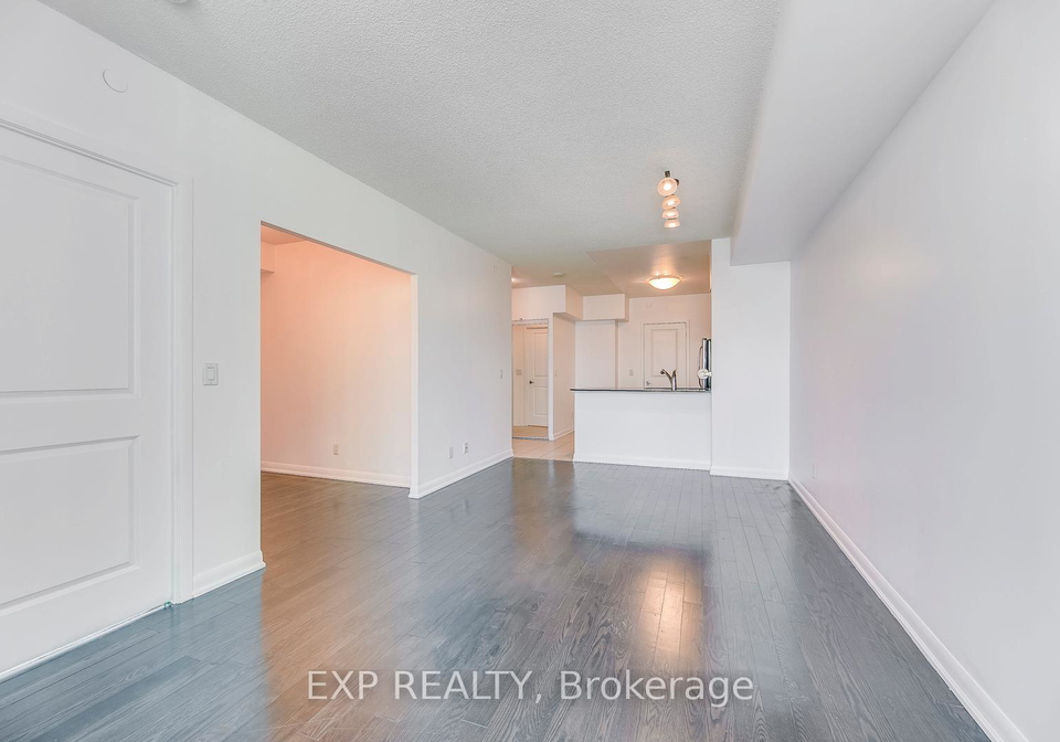 215-sherway-gardens-road-etobicoke-ontario-w12723108