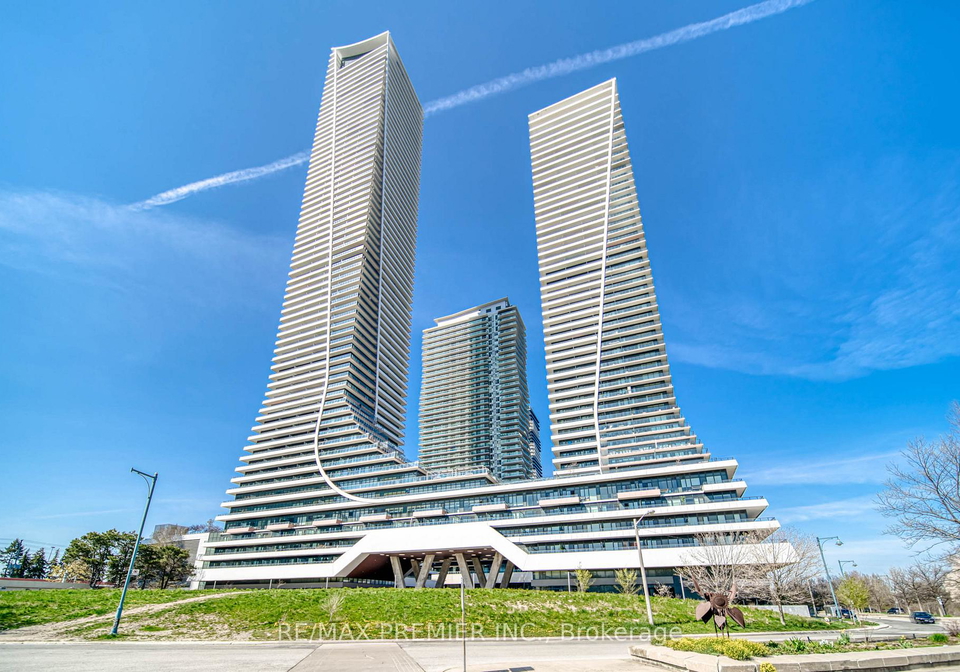 30-shore-breeze-drive-etobicoke-ontario-w12724312