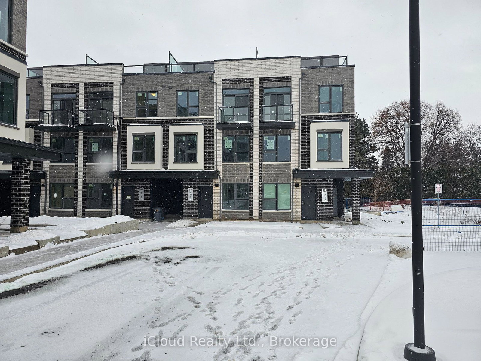 496-plains-road-burlington-ontario-w12724638