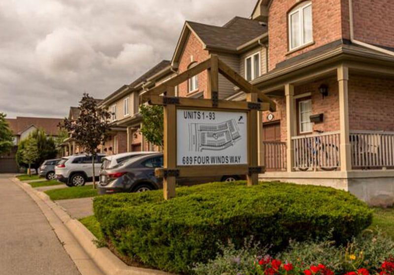 689-four-winds-way-mississauga-ontario-w12725112