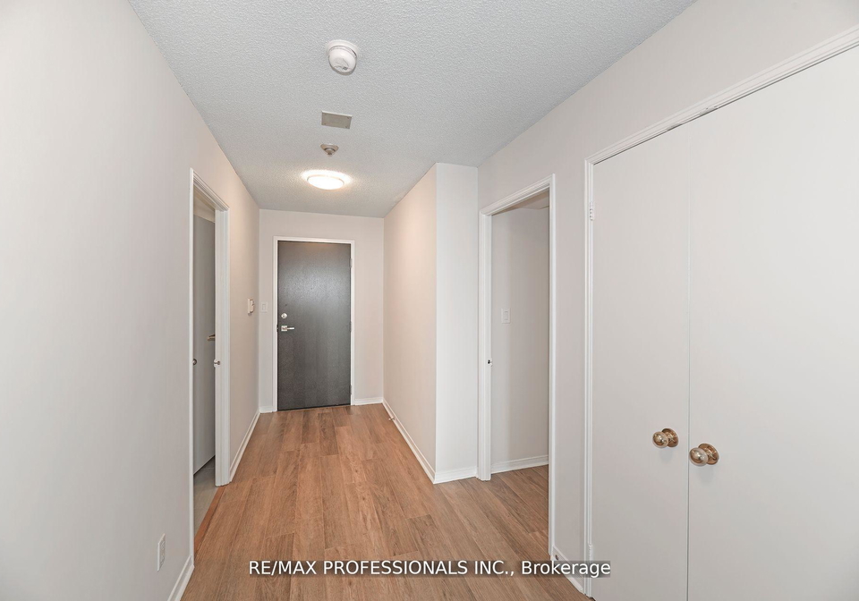 2269-lakeshore-boulevard-w-etobicoke-ontario-w12725218