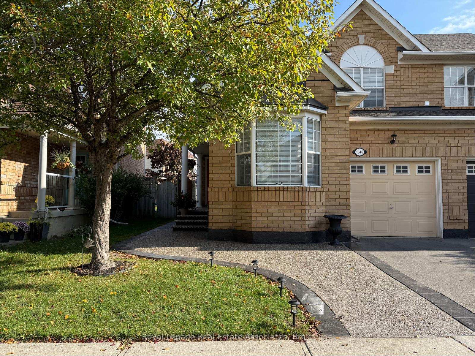 1546-harwood-drive-milton-ontario-w12725296