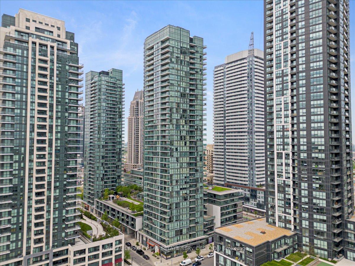 4065-brickstone-mews-mississauga-ontario-w12725604