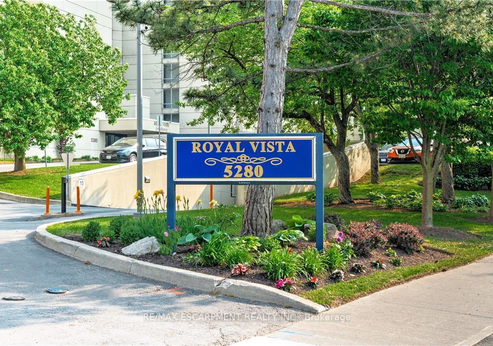 5280-lakeshore-road-burlington-ontario-w12725694