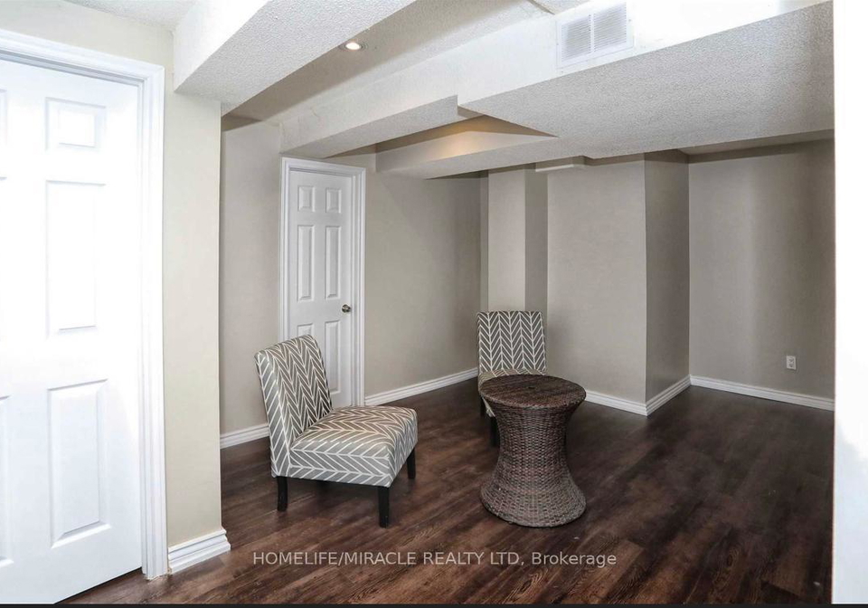 71-pantomine-boulevard-brampton-ontario-w12725970
