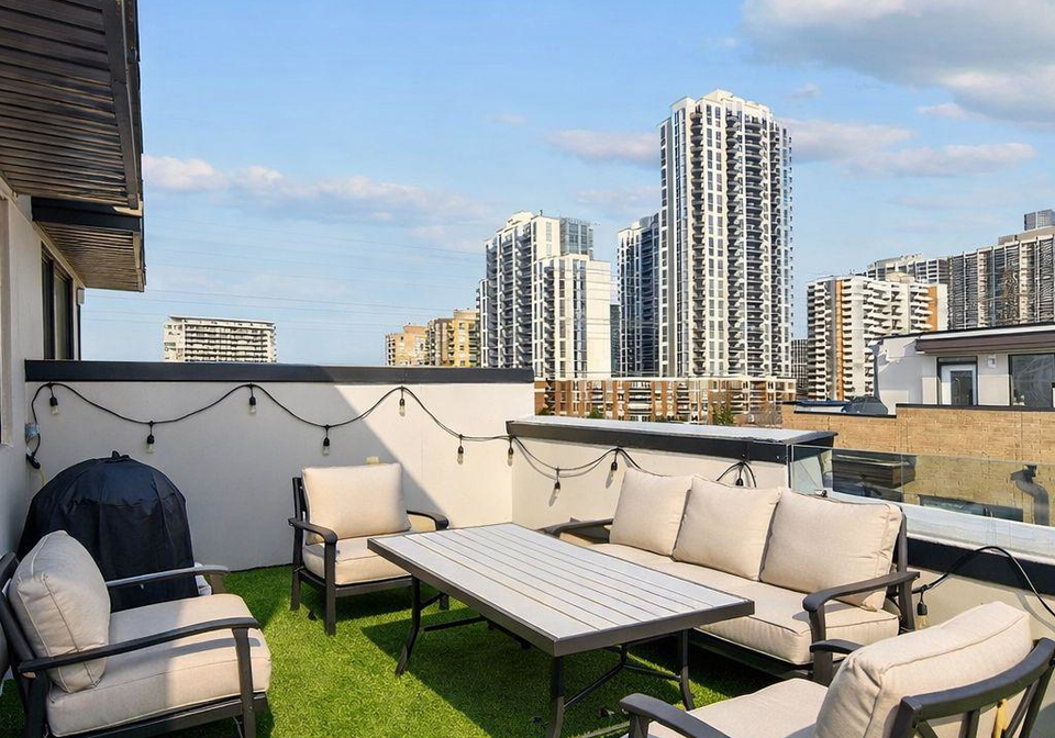 32-fieldway-road-etobicoke-ontario-w12726044