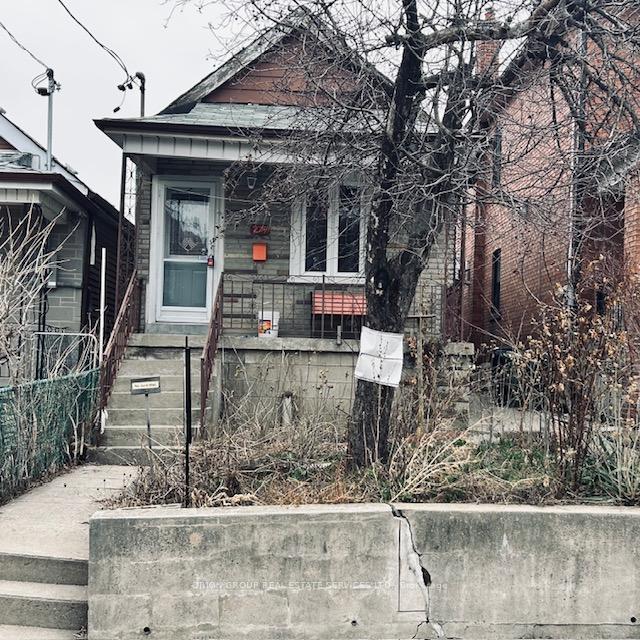 279-mcroberts-avenue-toronto-ontario-w12726952