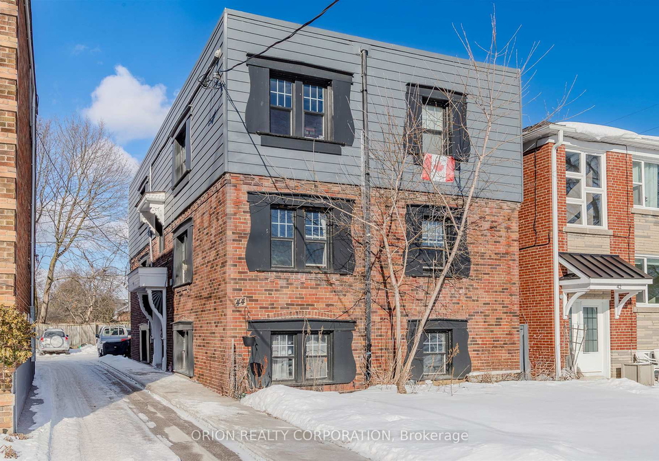 44-emerald-crescent-etobicoke-ontario-w12727030