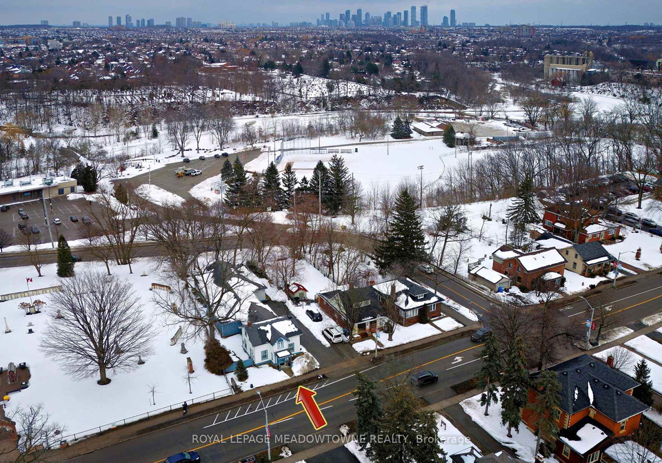307-queen-street-s-mississauga-ontario-w12727042