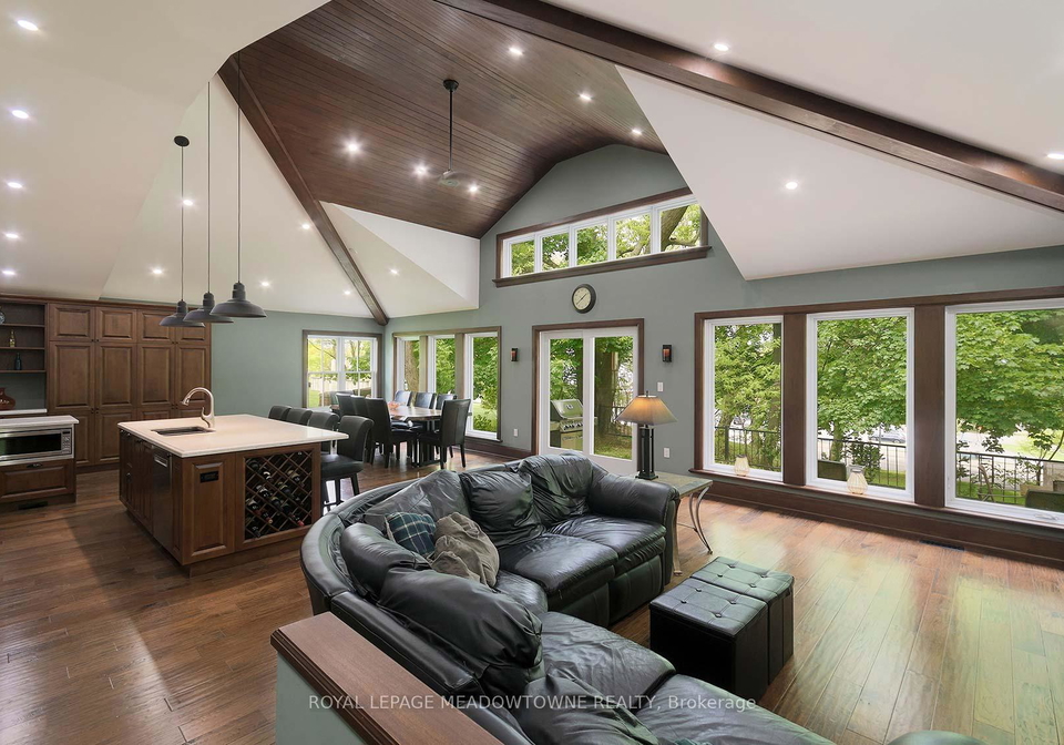 307-queen-street-s-mississauga-ontario-w12727042